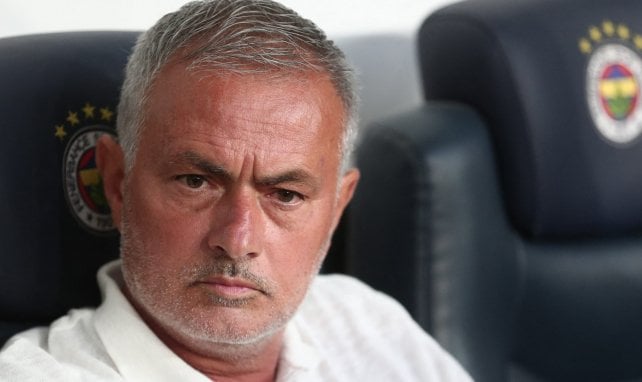 José Mourinho auf der Fener-Bank