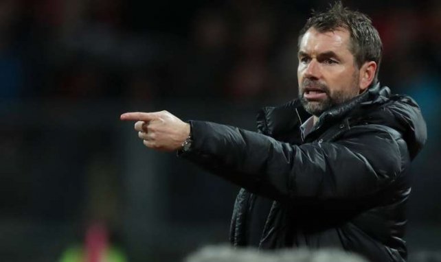 Bernd Hollerbach ist neuer HSV-Coach