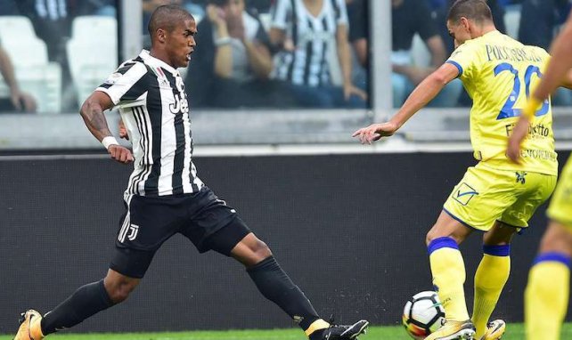 Douglas Costa kickt mittlerweile für Juventus