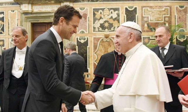 Gibt's die Heiligsprechung der Bayern? Oliver Bierhoff (l.)