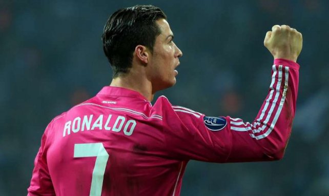 Glücksgefühle in pink: Cristiano Ronaldo