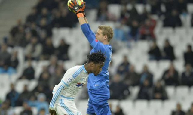 Jonas Lössl kommt in die Bundesliga