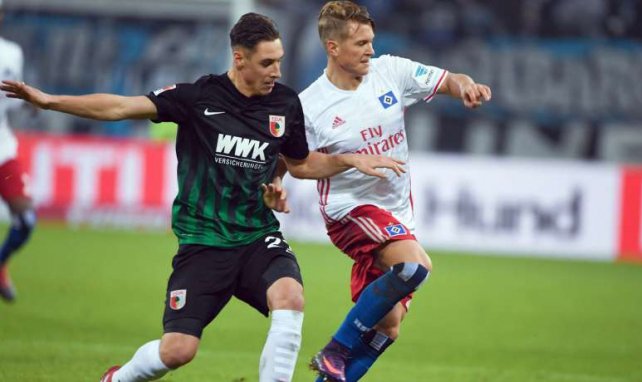 Kehrt dem FC Augsburg im Sommer den Rücken: Dominik Kohr (l.)