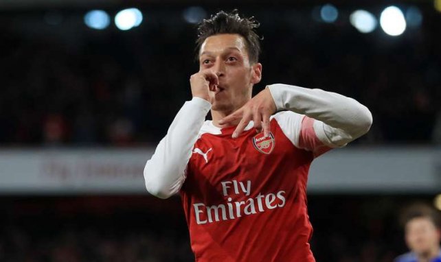 Mesut Özil wollte trotz ukrativer Angebote beim FC Arsenal bleiben