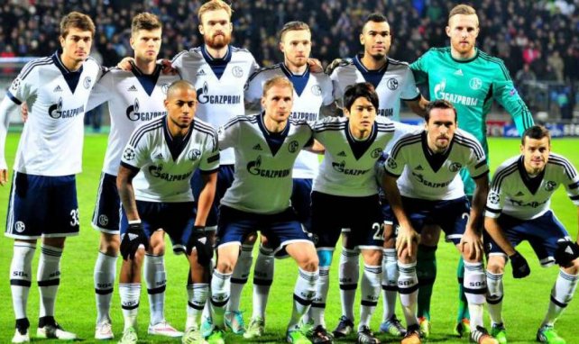 Schalke 04 löst das Ticket für das Achtelfinale