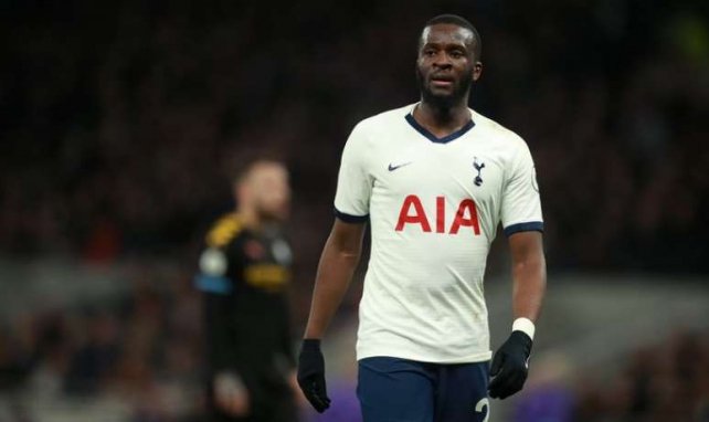 Tanguy Ndombele avec le maillot de Tottenham
