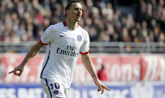 Zlatan Ibrahimovic pokert um seinen wohl letzten Vertrag