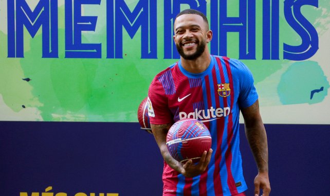 Memphis Depay bei seiner Präsentation
