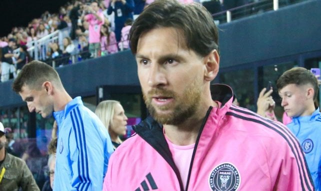 Messi sauer: Gespräche über Wechsel laufen