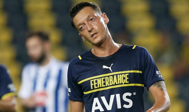 Mesut Özil kam im Januar 2021 zu Fenerbahce