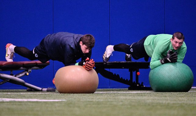 Mike Penders (l.) im Training