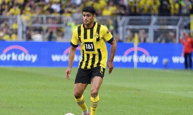 Mo Dahoud im Trikot von Borussia Dortmund