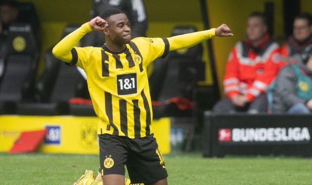 Youssoufa Moukoko im Trikot von Borussia Dortmund