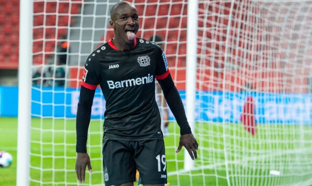 Moussa Diaby bejubelt ein Tor für Bayer 04