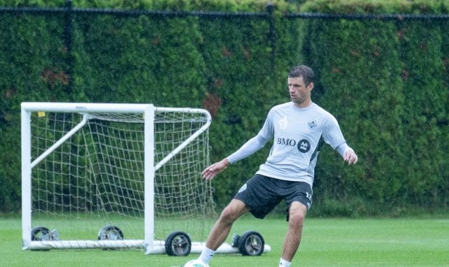 Thomas Müller wird nass