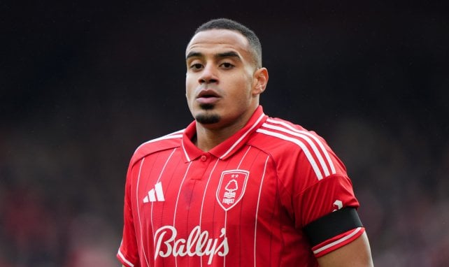 United baggert an Bayern-Flirt Murillo