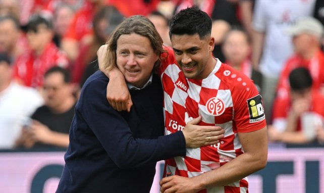 Nadiem Amiri mit Coach Bo Henriksen