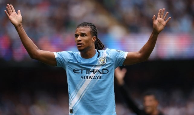 35 Millionen: Aké vor City-Abgang?