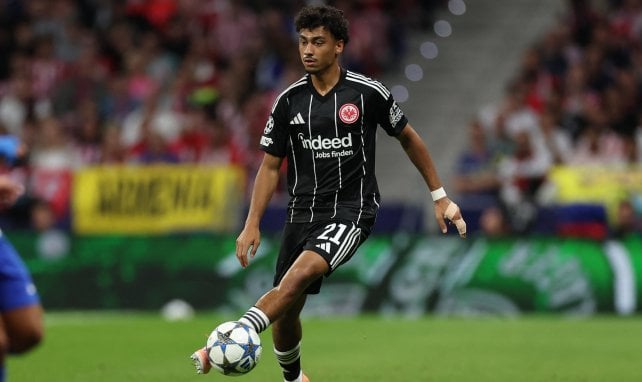 Frankfurt: Kommt ein neuer Linksverteidiger?