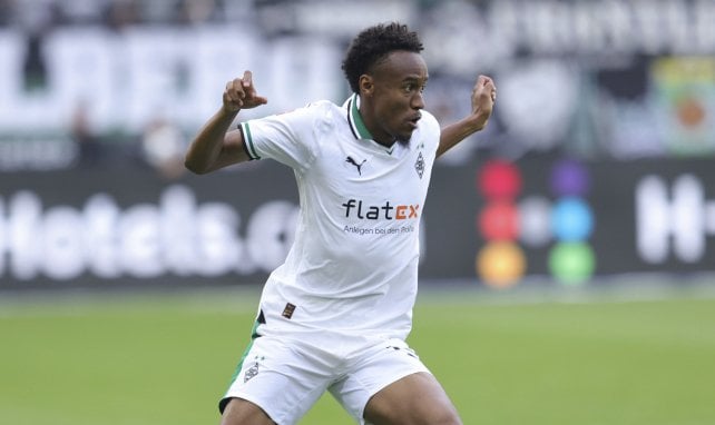 Nathan Ngoumou im Trikot von Borussia Möpnchengladbach