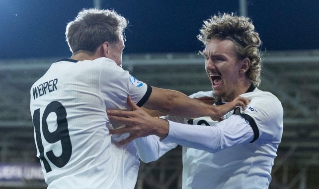 Nick Woltemade jubelt mit Nelson Weiper für Deutschlands U21