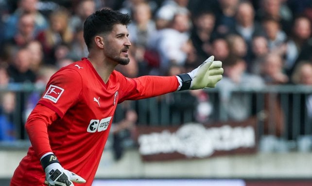 St. Pauli: Vasilj im Sommer weg?