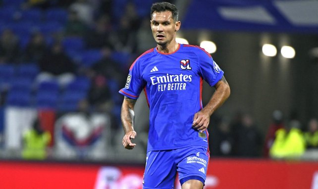 Dejan Lovren im Trikot von Olympique Lyon