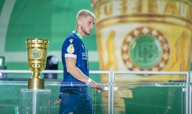 Oppie geht am Pokal vorbei