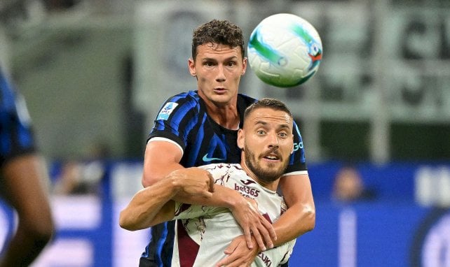 Pavard konzentriert sich auf den Ball.