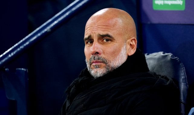 Pep Guardiola stolpert mit Manchester City durch die Saison.