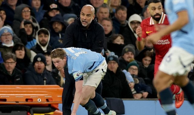 Pep Guardiola schiebt Kevin De Bruyne an