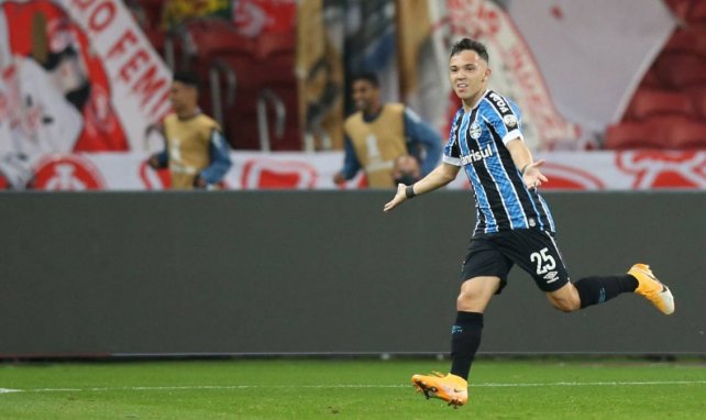 Pepê jubelt für Grêmio Porto Alegre