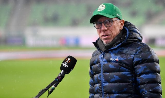 Peter Stöger am Mikrofon