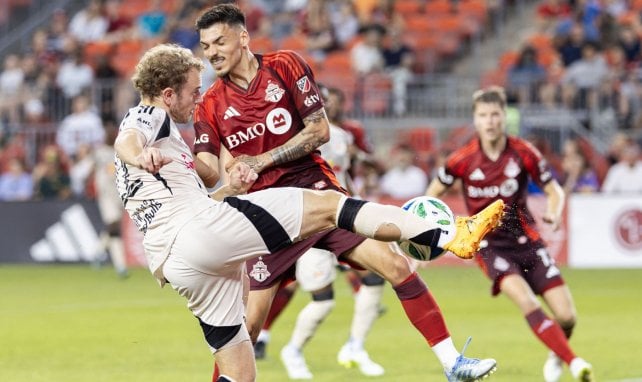 Transfer-Zweikampf zwischen HSV & FCA?