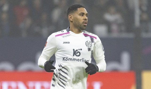 Mainz verlängert mit Mwene