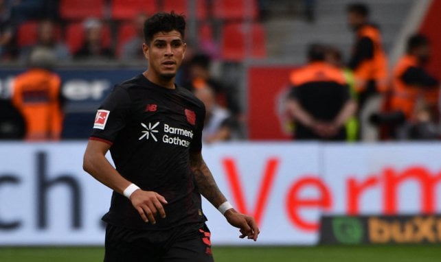 Piero Hincapié von Bayer Leverkusen in Aktion