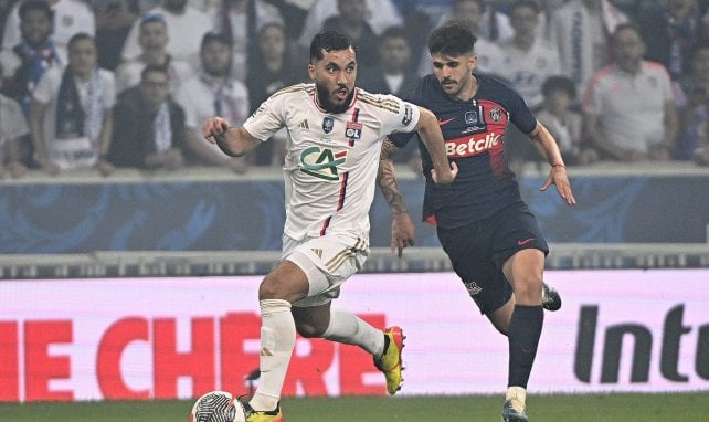 Rayan Cherki für Lyon am Ball