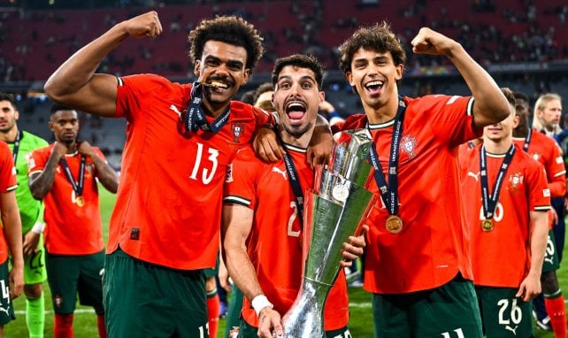 Renato Veiga, Pedro Neto und Joao Felix feiern den Gewinn der Nations League