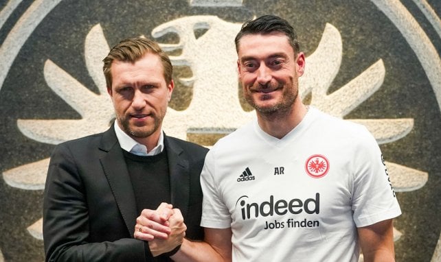 Eintracht: Krösches Trumpf bei Riera