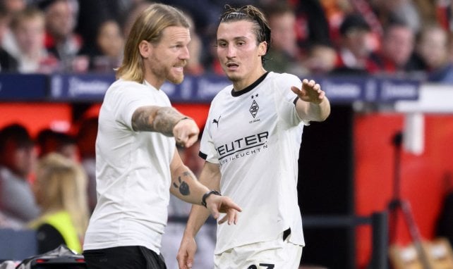 Rocco Reitz will mit Trainer Eugen Polanski abklatschen