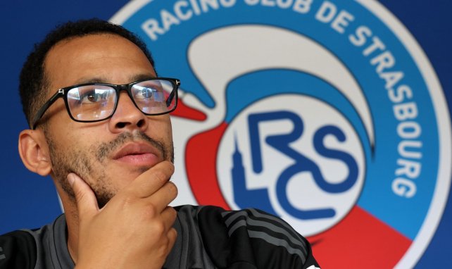 Rosenior denkt nach