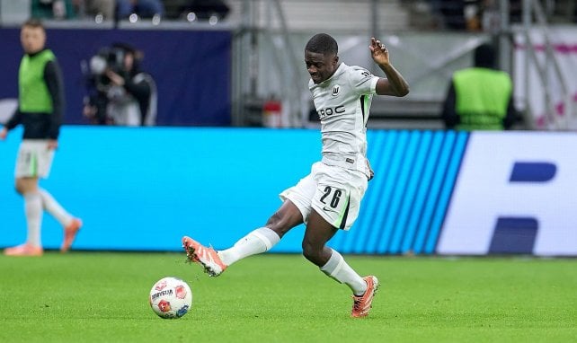 Wolfsburg kauft Kumbedi