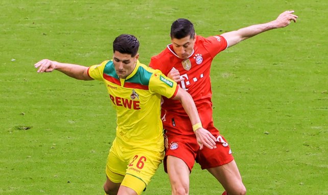 Sava-Arangel Cestic im Duell mit Robert Lewandowski