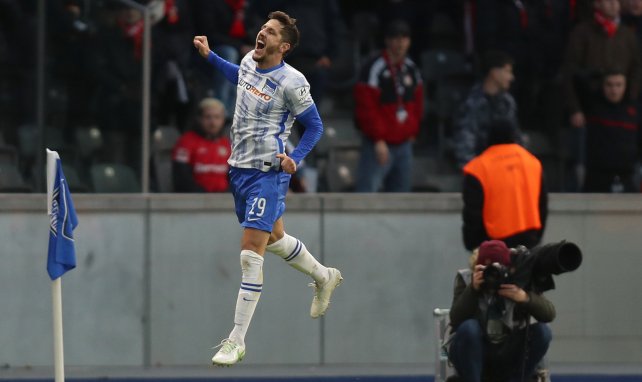 Stevan Jovetic bejubelt sein Tor gegen Bayer Leverkusen