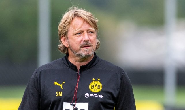 Sven Mislintat im BVB-Trainingsanzug