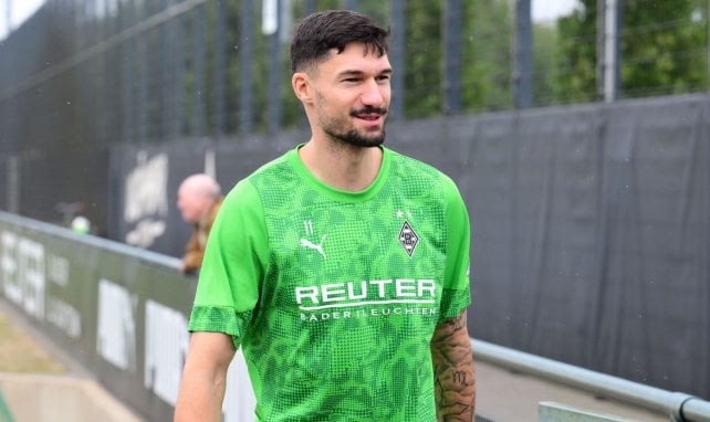 Gladbach verlängert mit Kleindienst