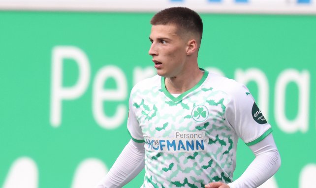 Tobias Raschl im Einsatz für Greuther Fürth