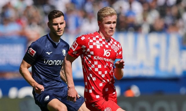 Tom Krauß im Zweikampf mit Jonathan Burkardt