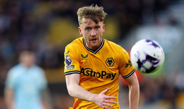 Tommy Doyle im Trikot der Wolverhampton Wanderers