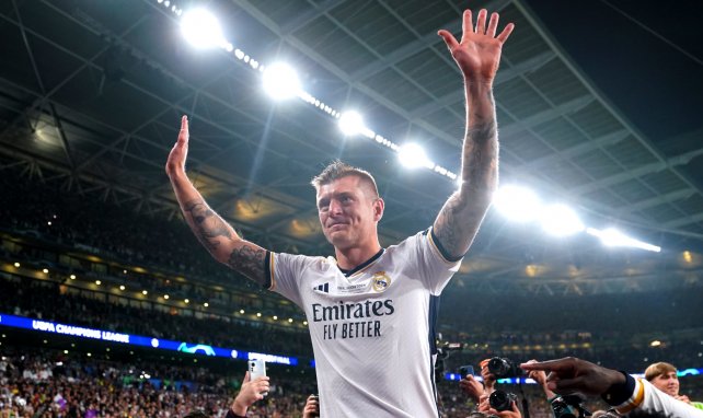 Toni Kroos lässt sich feiern